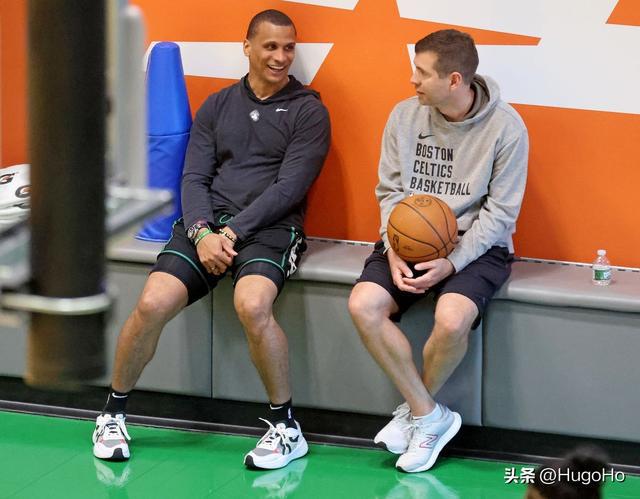 乔·马祖拉是凯尔特人队NBA总冠军期望的理想主教练