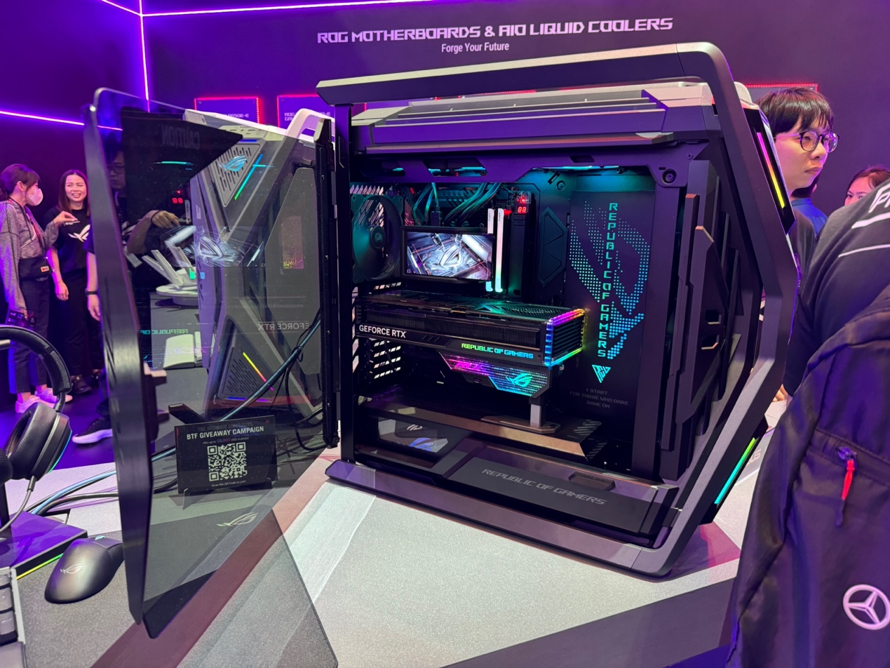 华硕主板新品亮相COMPUTEX2024新世纪AI竞装