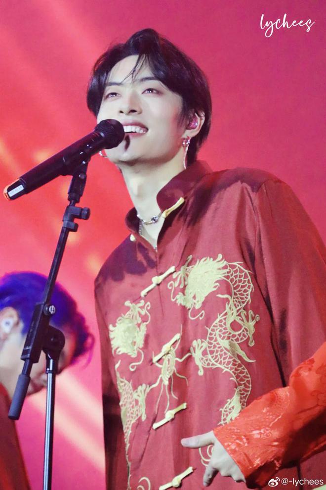 PG电子网站2024坤音Q跨九天狂龙迎春晚会铁三角3000DigitalSeries贺岁呈献！