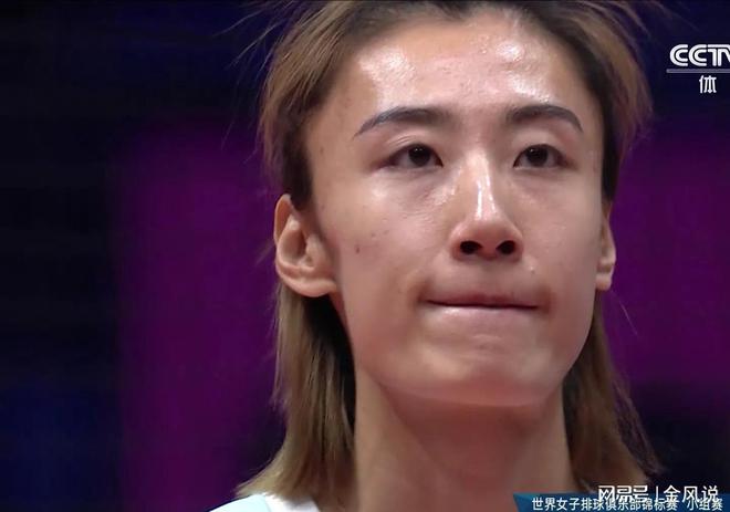 世俱杯-天津女排3-0干掉米兰李盈莹对轰艾格努二连胜提前晋级4强
