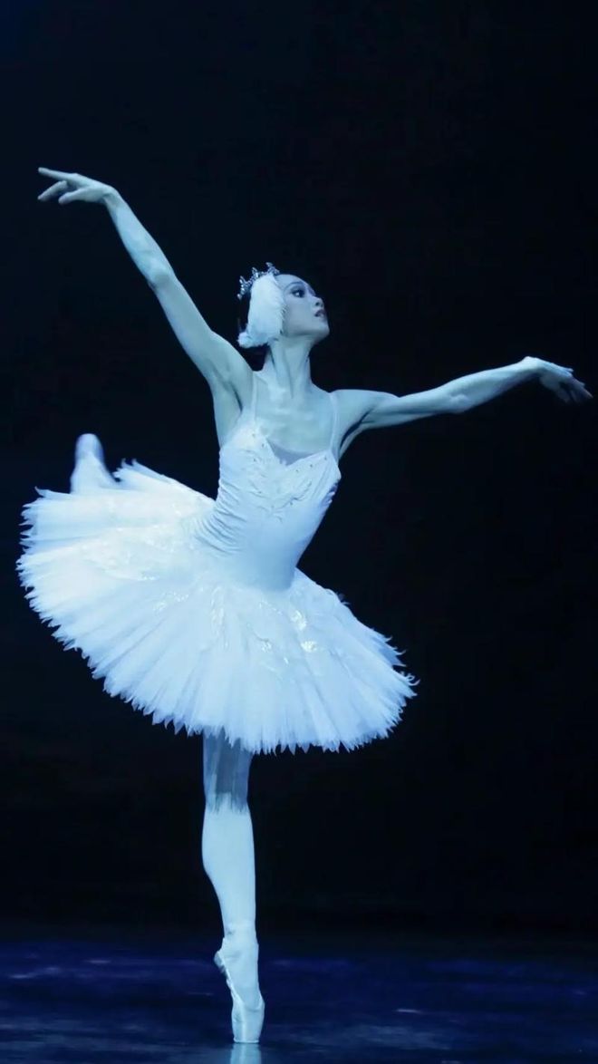 普京准备放大招？俄末日电台意外播放《天鹅湖》引发巨量关注(图4)