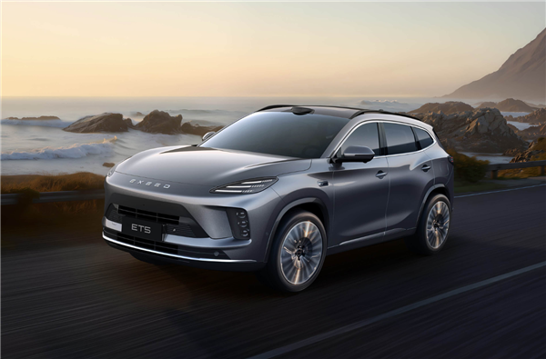 火速捡漏？阿里正式批准林俊旸辞职谷歌DeepMind立刻抛橄榄枝；某车CEO头戴摄像头炮轰激光雷达：放在车顶不好看；OpenAI深夜祭出GPT-54(图3)